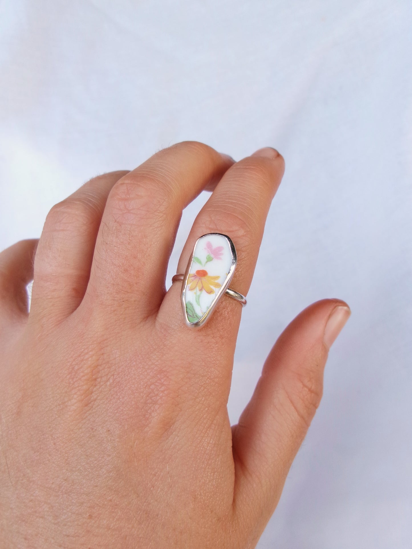 Daisy teacup ring