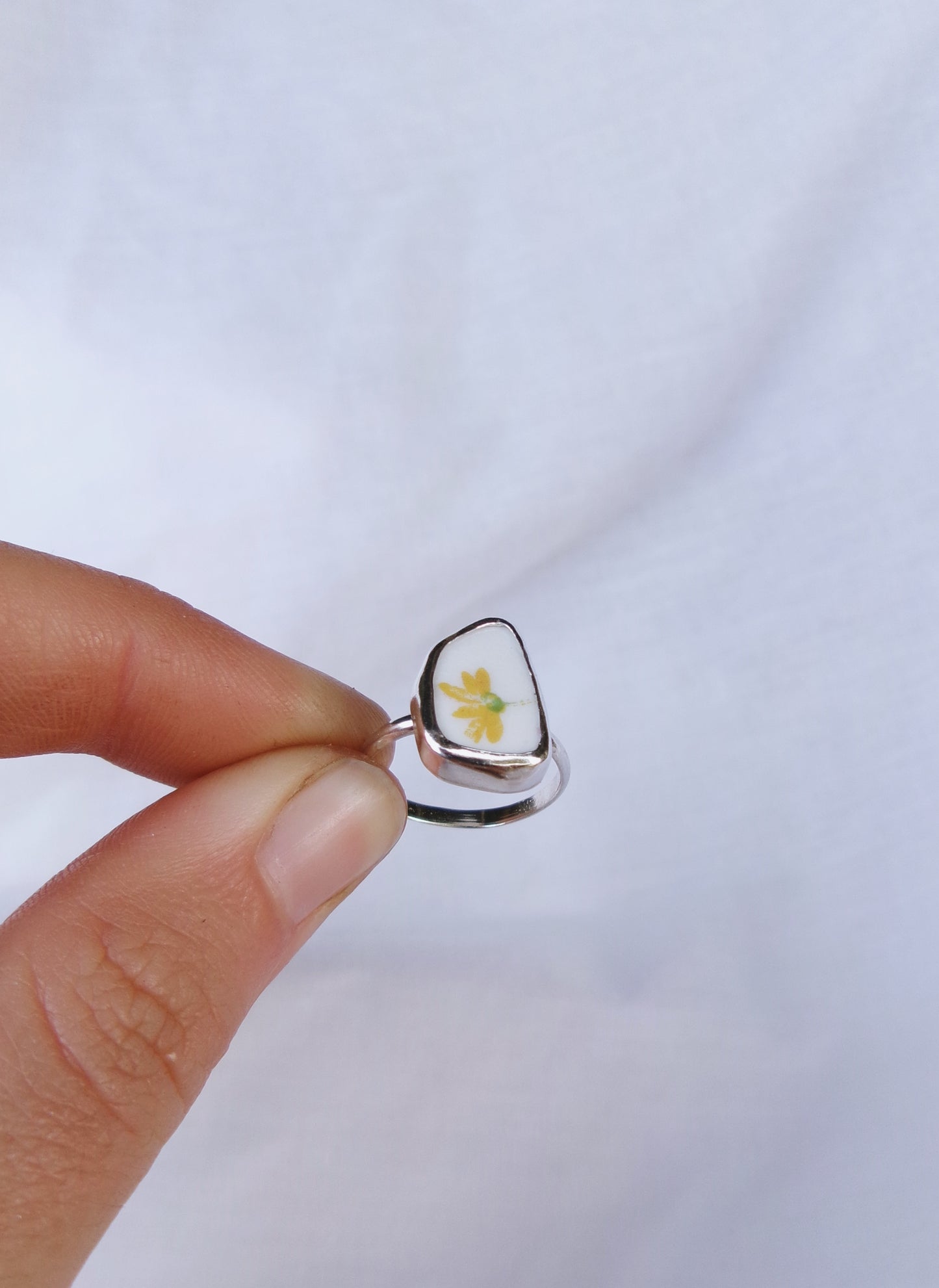Daffodil teacup ring