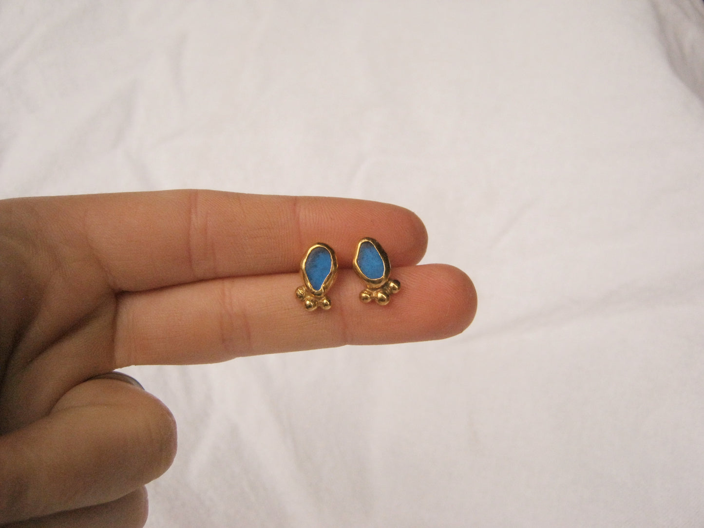 Cobalt dotty studs