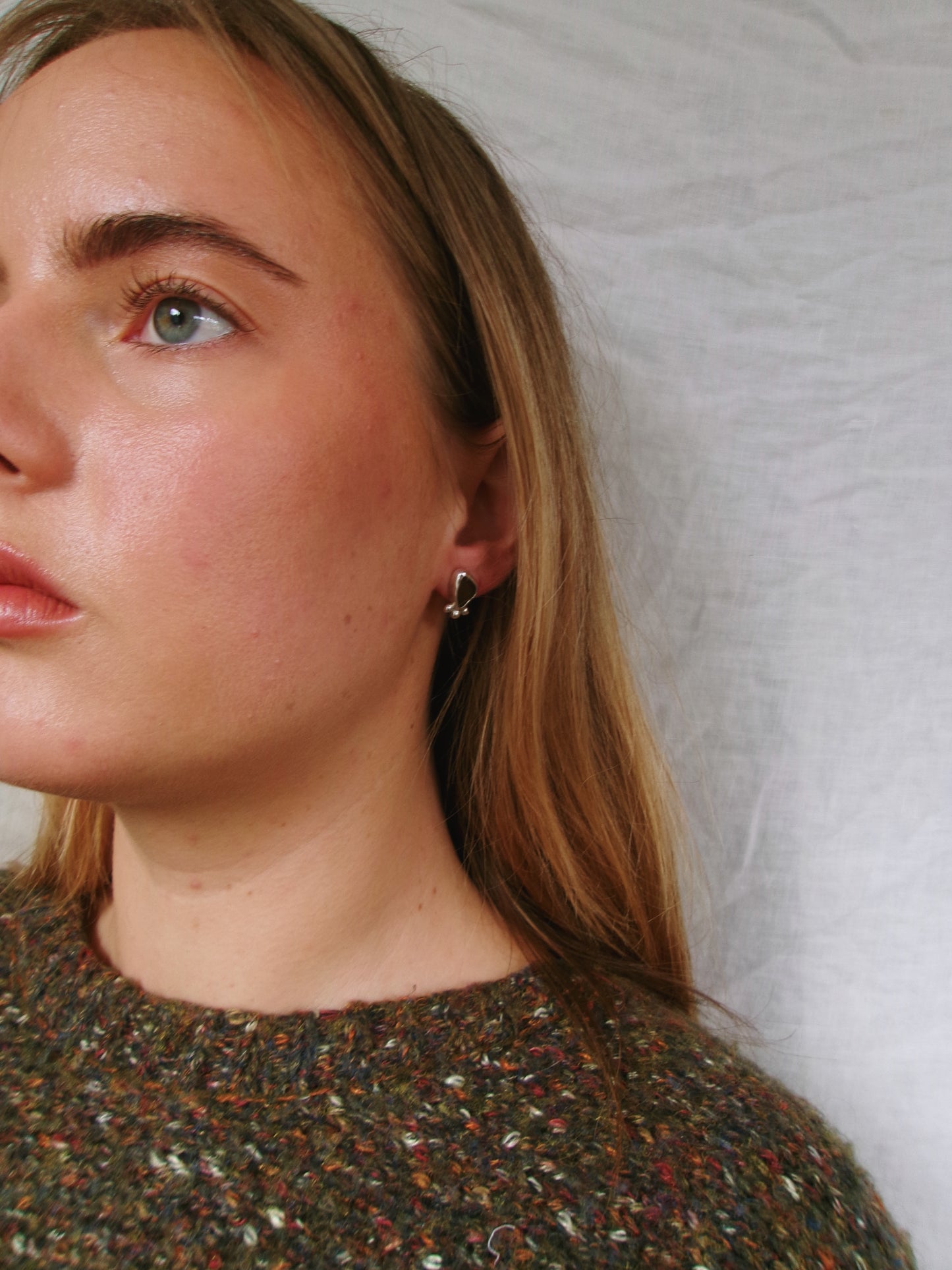 Umber dotty studs