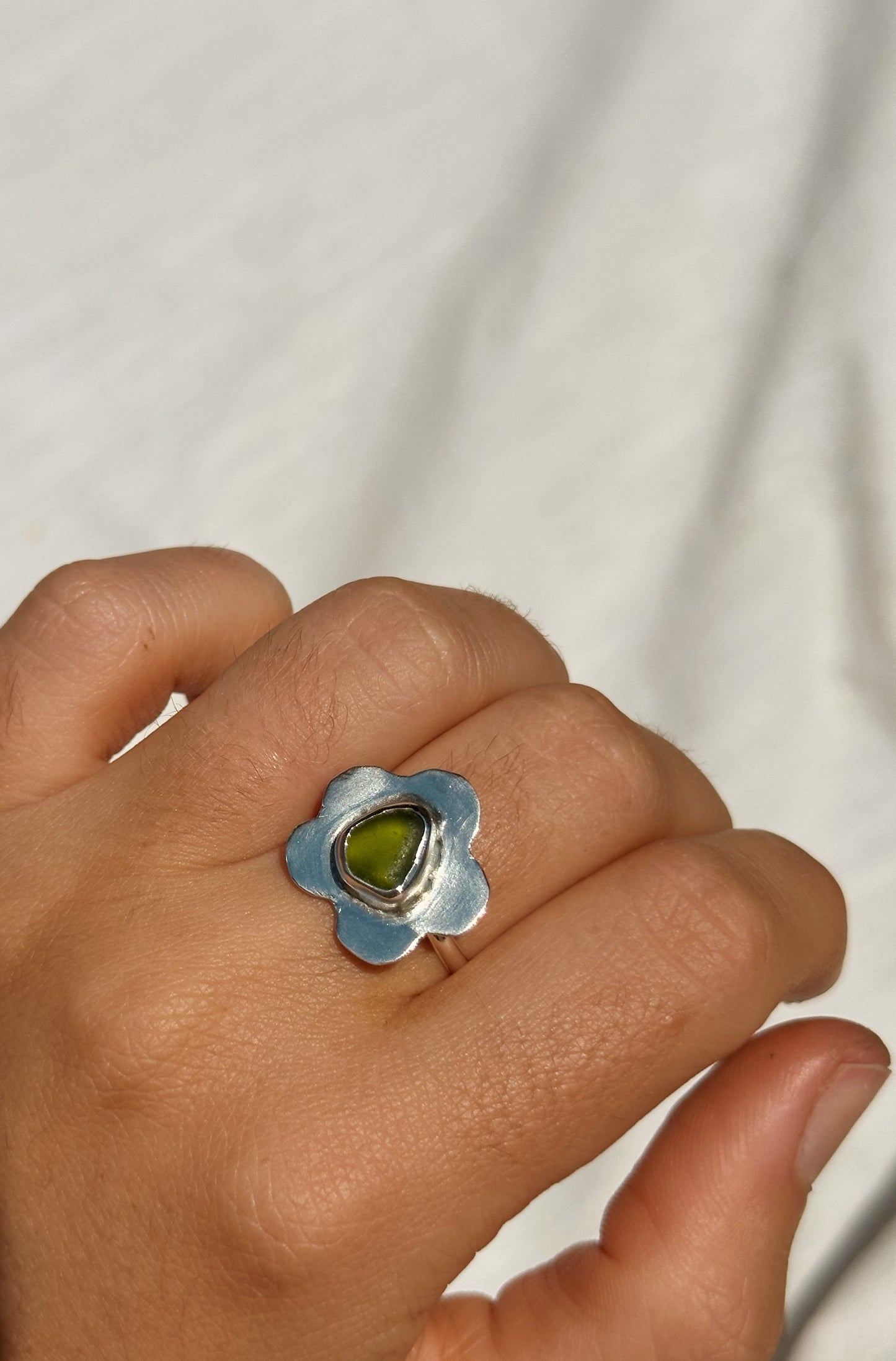 Clover ring