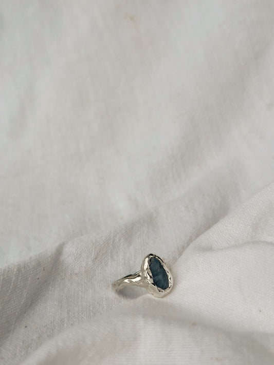 Sapphire sea ring