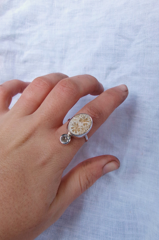 Stoneflower Ring