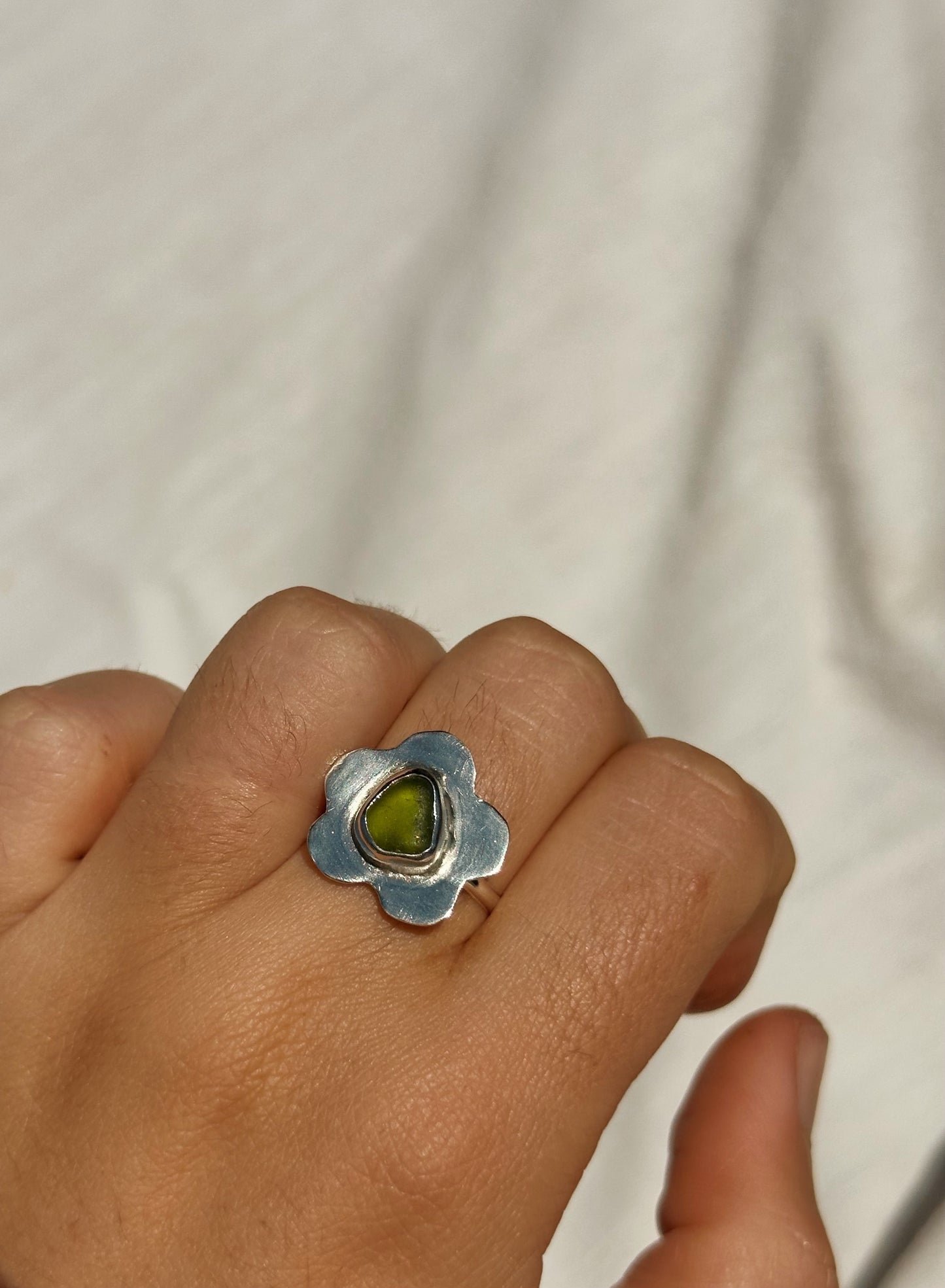 Clover ring